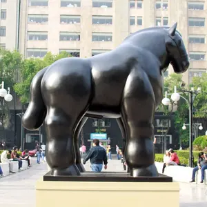 Fernando botero脂肪艺术雕像大型户外青铜脂肪马雕塑