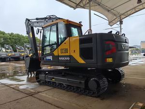 Excavatrice hydraulique Volvo EC130 de 13 tonnes avec godet de terrassement, équipement de construction d'occasion - Product Image 6
