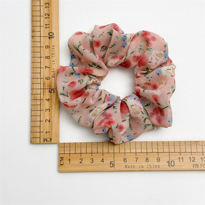 Coleteros de Tela con Estampado Floral, Coleteros Grandes, Coleteros Coloridos Tipo Scrunchie - Product Image 2