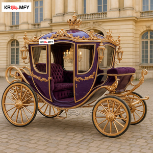 Chariot de Noël de luxe en promotion : Fabricant de calèches royales pour mariages - Product Image 1