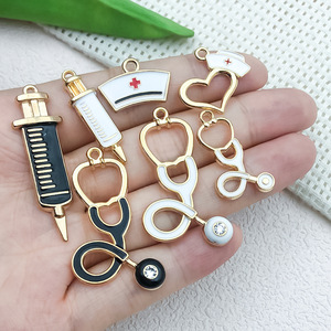 Broche de Enfermeira Personalizado com Strass Médico <span class=keywords><strong>DIY</strong></span>, Broche de Seringa e Estetoscópio, Broche de Enfermeira e Médico com Charme - Product Image 6