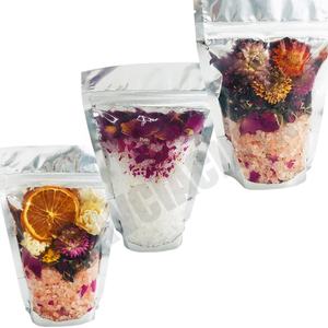 Sel de bain de luxe en gros personnalisé, sel de bain de l'Himalaya, sel de la mer Morte, sel d'Epsom, cristaux de bain, fleurs, herbes dans un tube en verre - Product Image 3