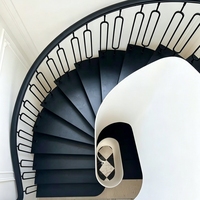 Balustres ovales carrés en fer forgé de 1/2 po au design moderne, populaires pour les balustrades de villa, les balcons et les escaliers