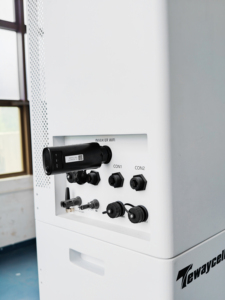 Système de stockage d'énergie solaire tout-en-un empilable haute tension DC400V 40KWH avec module intégré de 24KW - Product Image 4