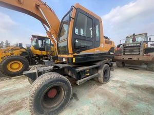 Excavatrice sur pneus Hyundai 150W-9 d'occasion, faible nombre d'heures de fonctionnement, 15 tonnes, provenance Corée, avec coupleur rapide et brise-roche, certifiée CE - Product Image 5