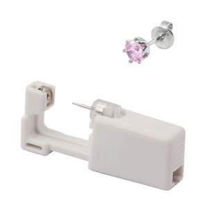 Kit de piercing d'oreille stérile jetable Cartilage <span class=keywords><strong>Tragus</strong></span> Helix Piercing Gun No Pain Piercer Tool Set Stud Jewelry - Product Image 2