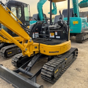 Mini-excavatrice Komatsu PC30MR d'occasion de 3 tonnes, ultra-étroite, avec moteur Yanmar, pompe et engrenage pour démolition intérieure et travaux en espace restreint - Product Image 2
