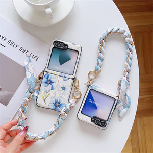 Elegante Funda para Teléfono con Diseño de Flores para Samsung Z Flip 3-6, Funda Plegable de Cuero PU con Cobertura Total para Huawei <span class=keywords><strong>Pocket</strong></span> 2, Moto, Vivo X - Product Image 1
