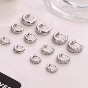 FY-EK579 <span class=keywords><strong>Orecchini</strong></span> in <span class=keywords><strong>Argento</strong></span> <span class=keywords><strong>925</strong></span> con Zirconi Stile Coreano di Lusso Leggero Design Unico Sensazione di Alta Gamma Trendy Vendita all'Ingrosso di Fabbrica - Product Image 2