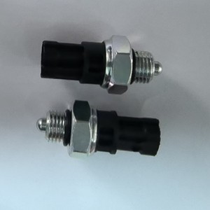 Interruptor de luz de reversa 37610-88D80 para pieza de repuesto de automóvil Suzuki - Product Image 1