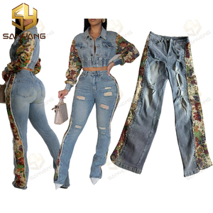 Bộ Đồ Hai món quần jeans rách + Quần bò rách rách có cúc tay áo chắp vá đầy đủ họa tiết hoa cho nữ - Product Image 1