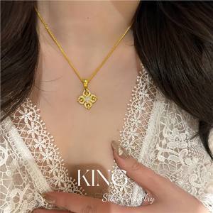 สร้อยคอวัชระเงินแท้ S925 ชุบทอง ประดับจี้รูปใบโคลเวอร์สี่แฉก ของขวัญเครื่องประดับแฟชั่นจากคิงซิลเวอร์ จิวเวลรี่ - Product Image 3
