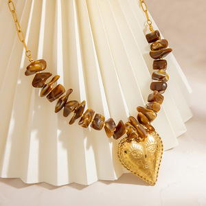 Collar de Acero Inoxidable con Colgante de Corazón Color Ámbar, Diseño Geométrico, Cadena para Clavícula, Joyería de Moda - Product Image 4