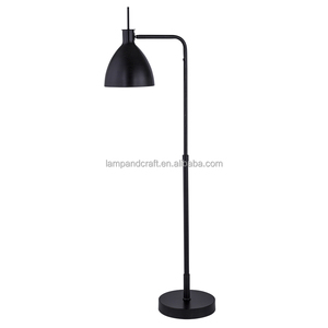 Lámpara de Pie de Hierro Negro con Interruptor de Pie para Sala de Estar, Lámpara Alta para Dormitorio, Oficina/Sala de Estar/Mesita de Noche - Product Image 1