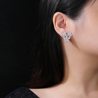 MUSHAN Jewelry Factory Voll diamant Drei Blumen S925 Pure Silver Petal Ohr stecker High End Galvani sierter Goldschmuck