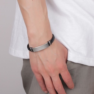 Bracelets en cuir tressé pour hommes avec gravure personnalisée de nom, fermoir magnétique en acier inoxydable, cuir PU véritable - Product Image 4