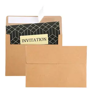 Gerecycled Materiaal Ambachtelijke Papieren Uitnodigingskaarten Enveloppen Bruine Kraft Enveloppen Met Zelfklevende Tape
