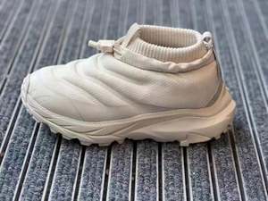 Zapatillas Deportivas de Alta Calidad JiuZhou con Cierre de Calcetín, Lujosas, Cálidas, Antideslizantes, Impermeables, con Amortiguación y Antiolor - Product Image 2