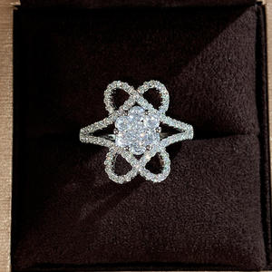 Anello da Donna F1576 in Oro Bianco con Diamante Naturale Taglio Brillante Rotondo Colore D, Gioiello di Fidanzamento - Product Image 4