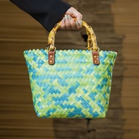 Nouveau 2026 Monet Garden Panier à légumes carré ouvert en plastique tressé fait main à la française, Sac à main et Sac repas avec doublure en nylon