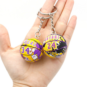 Porte-clés en caoutchouc 3D de marque mini, design de baskets, vente en gros 2023, populaire, étoile de basket-ball, porte-clés de voiture, pendentif de sac, haute qualité - Product Image 2