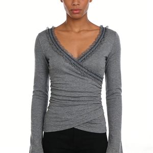 Camiseta de Punto Elástica para Mujer, Cuello en V Cruzado, Manga Campana, Ecológica, Ajustada, Color Sólido, con Ribete de Encaje - Product Image 1