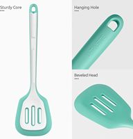 Résistant à la chaleur 600 ° Spatules et Tourne-broche en Silicone Durable à Fentes et Pleines pour la Cuisine Domestique, Idéales pour Retourner le Poisson, les Œufs, le Steak, les Crêpes