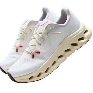 Chaussures de sport tendance 2025 en maille respirante à lacets pour hommes et femmes, chaussures de course légères et décontractées pour la marche - Product Image 3