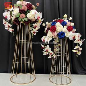 Soporte de Flores Delicado de Hierro Liso para Decoración de Bodas con Tamaño y Color Personalizables - Product Image 6