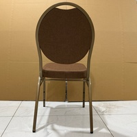 Chaise de banquet empilable en aluminium rembourrée pour hôtel et mariage, style moderne, vente en gros