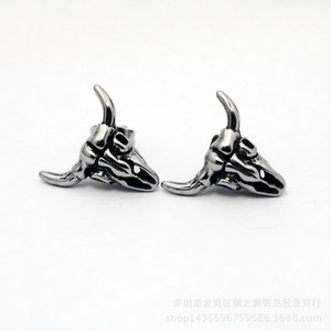 Pendientes de acero inoxidable con cabeza de toro de Yunnique, joyería de moda para fiestas - Product Image 3