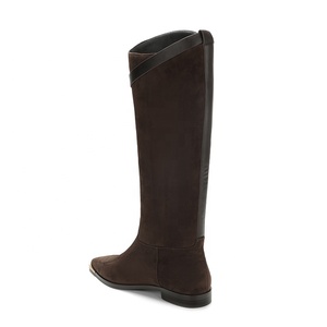 <span class=keywords><strong>Stivali</strong></span> Alti al Ginocchio in Pelle Scamosciata <span class=keywords><strong>Marrone</strong></span> Scuro con Punta Affusolata, Stile Western, con Cinturino in Pelle e Punta in Metallo, Vintage, per Uso Quotidiano, OEM ODM all'Ingrosso - Product Image 2