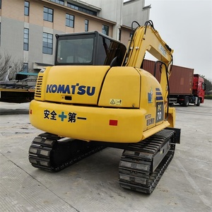 יפן ייבאה מחפר זחלי משומש מדגם קומטסו 70-8, 7 טון, PC70-8, מיני מחפר קומפקטי, משאבה הידראולית, זחל גומי, עיצוב ללא זנב. - Product Image 3