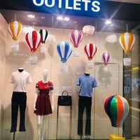 Décorations de ballons suspendus à la mode en 2022, accessoires de vitrine pour les magasins de vente au détail, centres commerciaux, présentation visuelle