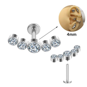 Orecchini in Titanio Trendy 2025 con 5 Zirconi, Gioielli per Piercing Cartilagine e Orecchie per Uomini e Donne - Product Image 5