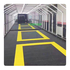 Suelo de PVC Plástico Resistente, Antideslizante e Impermeable, para Interiores, Garajes, Talleres de Detallado de Automóviles - Product Image 4