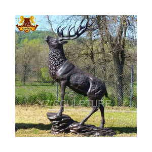 Statua di Cervo Maschio e Femmina a Grandezza Naturale in Metallo Bronzato per Decorazione di Giardini, Prati e Parchi - Product Image 5