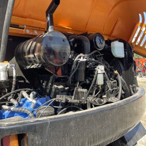 Excavatrice sur pneus Hyundai 6 tonnes avec godet de 0,25 m et moteur de 44,3 kW - Product Image 6