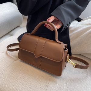 <span class=keywords><strong>Sac</strong></span> à bandoulière tendance 2025, idéal pour transporter un petit <span class=keywords><strong>sac</strong></span> carré <span class=keywords><strong>de</strong></span> style étranger pour femmes - Product Image 1