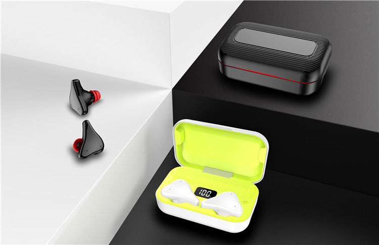 Waterproof Gaming Wireless Earbuds Stereo 5 Hours 3000mAh Battery Capacity