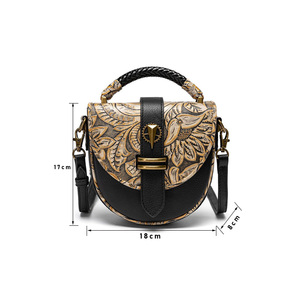 Nuevo bolso bandolera de cuero genuino para mujer, estilo retro con relieve, bolso de mano para teléfono móvil. - Product Image 6