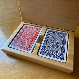 Cartes à jouer de grande taille, personnalisées, écologiques, durables, vernies mat, avec couleur et logo sur mesure - Product Image 5