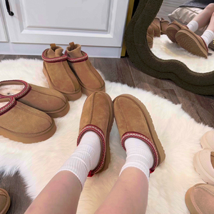 Bottes en coton de style marche pour hommes et femmes, Uggs 2025, haute qualité, logo personnalisé original, bottes en laine pour la neige, semelle épaisse - Product Image 6