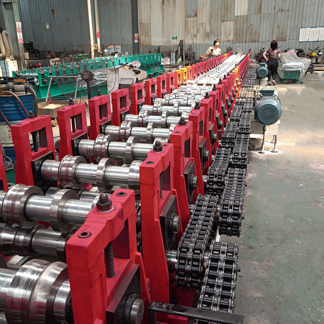Factory Sale Gutter Downspouts Machine Greenhouse Steel Galvanized Gutter Roll Forming Machine Rain Gutter Making Machine
