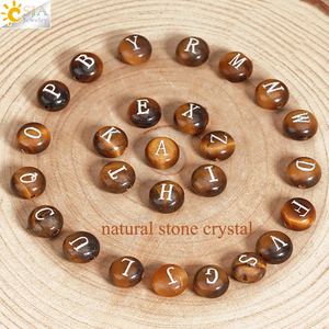 CSJA pietra naturale rotonda con perline A-Z iniziale gemma <span class=keywords><strong>di</strong></span> quarzo rosa curativo occhio <span class=keywords><strong>di</strong></span> tigre lettere braccialetti <span class=keywords><strong>di</strong></span> cristallo per uomo donna H282 - Product Image 5