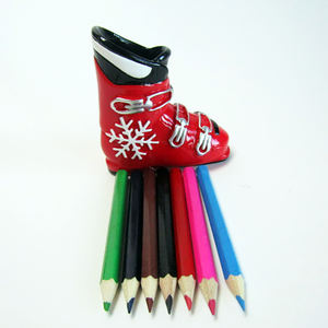 Usine personnalisé maison bureau décor porte-<span class=keywords><strong>crayon</strong></span> organisateur de bureau résine noir <span class=keywords><strong>3D</strong></span> Ski chaussure Sculpture stylo support <span class=keywords><strong>Pot</strong></span> - Product Image 4