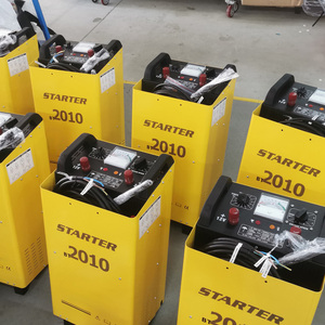 <span class=keywords><strong>Chargeur</strong></span> <span class=keywords><strong>et</strong></span> <span class=keywords><strong>booster</strong></span> de <span class=keywords><strong>batterie</strong></span> automobile pouvant charger plusieurs batteries 12V 24V Courant de sortie réglable à 6 niveaux - Product Image 2