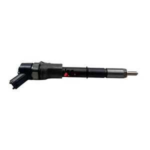 หัวฉีดน้ำมันเชื้อเพลิงเครื่องยนต์ B3.3 4D95 รุ่น 0445110307 สำหรับรถขุด PC120-8 PC130-8 - Product Image 1