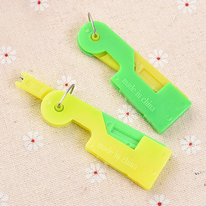 Automatic <b>Needle</b> <b>Threader</b> Plastic Portable Sewing Tool For DIY Craft Use - Product Image 4