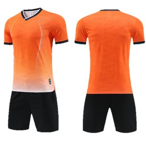 Nuove Maglie da Calcio Comode, Traspiranti e ad Asciugatura Rapida per Adulti - Perfette per Allenamenti Sportivi Estivi - Product Image 1